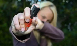 A nova lei permite que mulheres adquiram spray de pimenta para proteção
