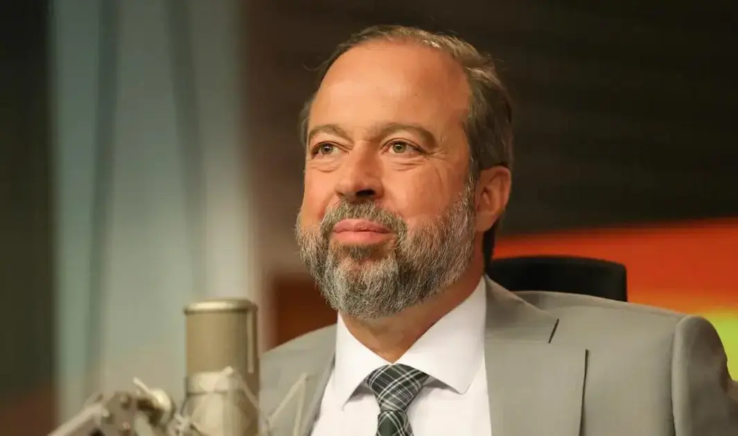 Alencar Silveira apoia criação da Política Nacional de Minerais Críticos