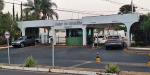 Alexandre de Moraes impede visita de Javier Milei a Jair Bolsonaro