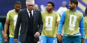 Ancelotti reflete sobre eliminação e planeja futuro: ‘Não é o fim’ Ancelotti reflete sobre eliminação e planeja futuro: 'Não é o fim'