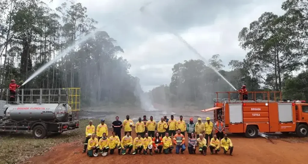 ArcelorMittal e Corpo de Bombeiros promovem treinamento para prevenção de incêndios