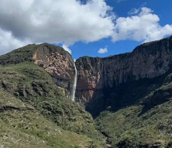 Cachoeira do Tabuleiro em Conceição do Mato Dentro reabre para visitação