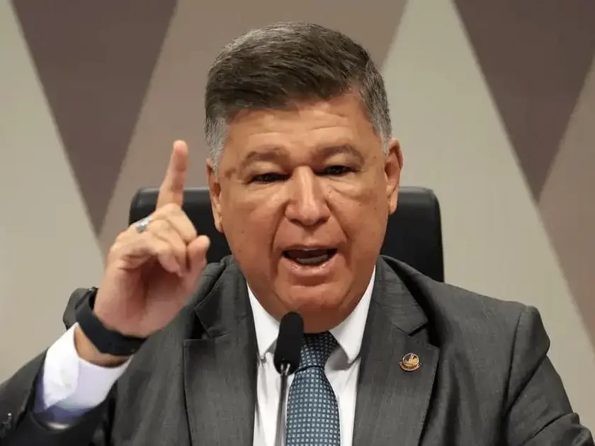 Carlos Viana envia mensagem clara sobre os desafios políticos Carlos Viana envia mensagem clara sobre os desafios políticos