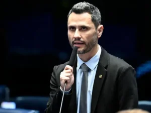 Cleitinho se destaca em pesquisas eleitorais para 2024