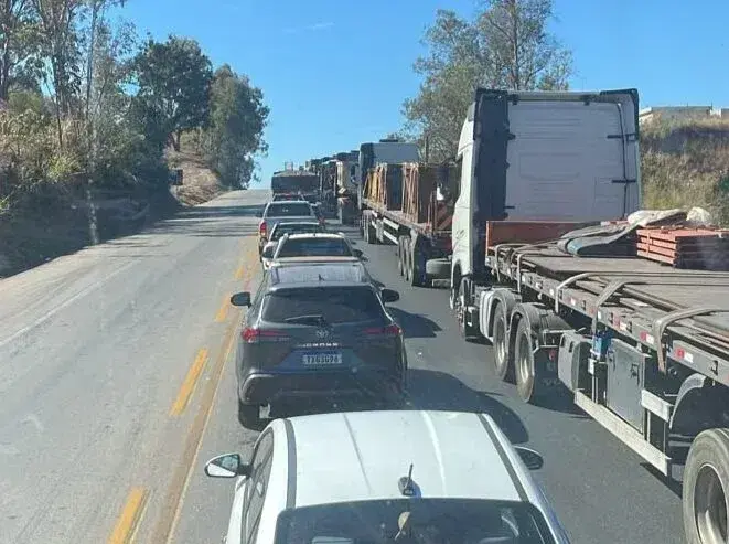 Congestionamentos na BR-381 nesta sexta-feira: informações sobre as obras