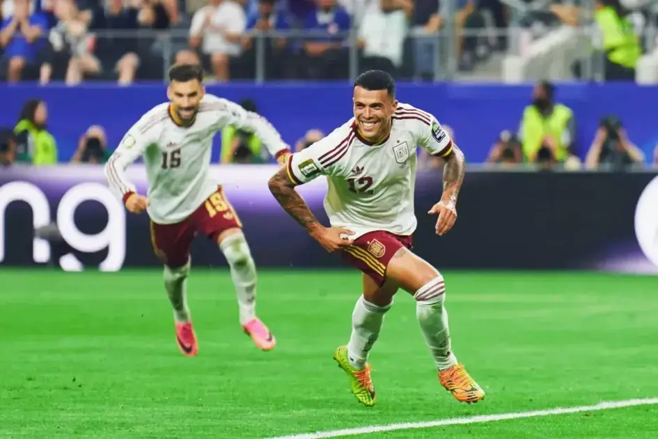 Espanha retorna à final da Copa do Mundo após 16 anos com vitória sobre a França Espanha retorna à final da Copa do Mundo após 16 anos com vitória sobre a França