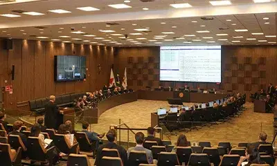 Homem é indenizado após descobrir que não é pai de criança em SP