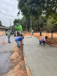 Intervenções na Avenida Santa Cruz visam prevenir alagamentos em João Monlevade