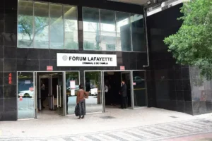 Justiça de Minas Gerais torna réu homem acusado de feminicídio