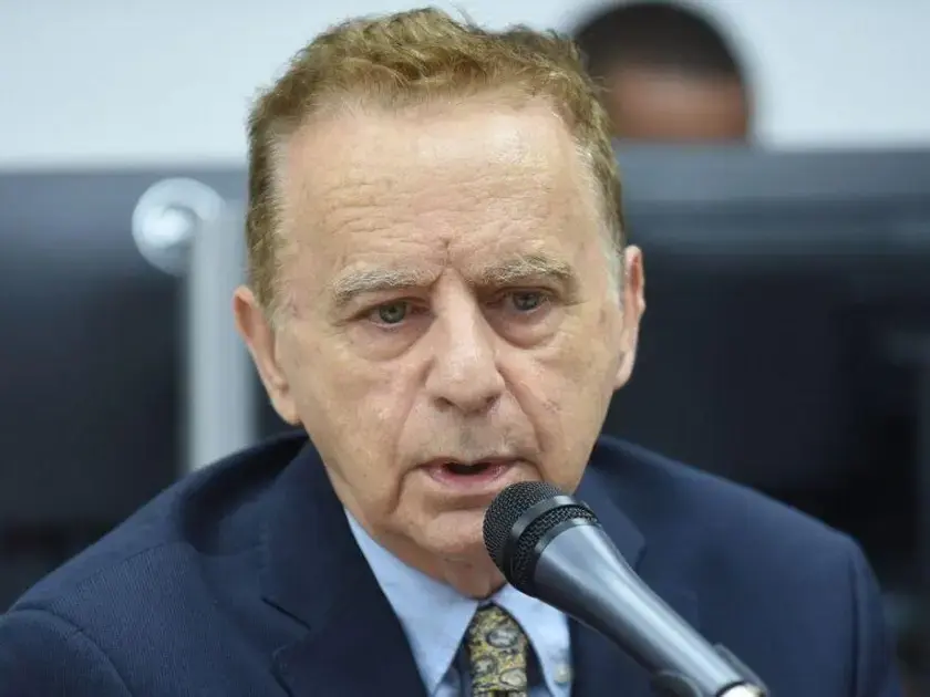 Medioli critica tempo perdido na política e busca melhorias urgentes Medioli critica tempo perdido na política e busca melhorias urgentes