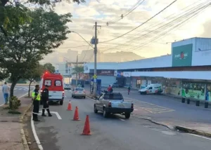 Motorista de ônibus passa mal e causa acidente em Itabira