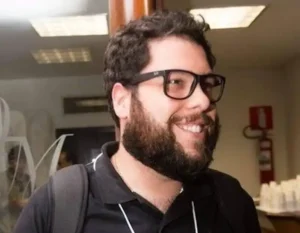 PT escolhe nova equipe de marqueteiros para Patrus Ananias