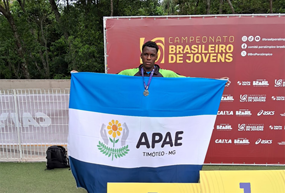 Atleta da Apae de Timóteo participa de Camping Escolar Paralímpico do CPB em São Paulo