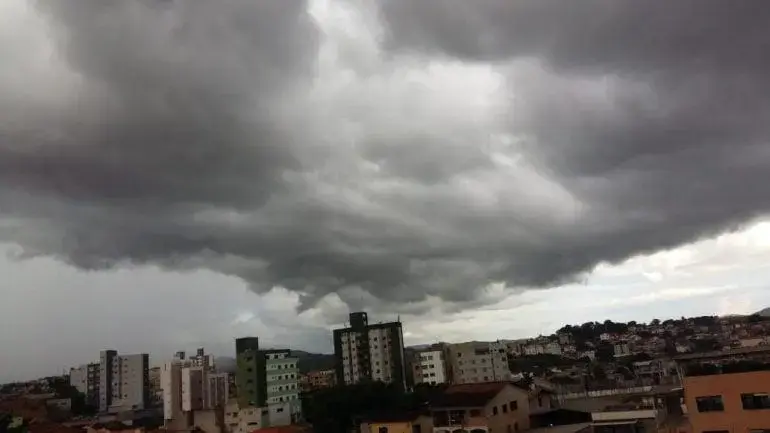 Alerta de tempestade e granizo: Itabira e João Monlevade em risco