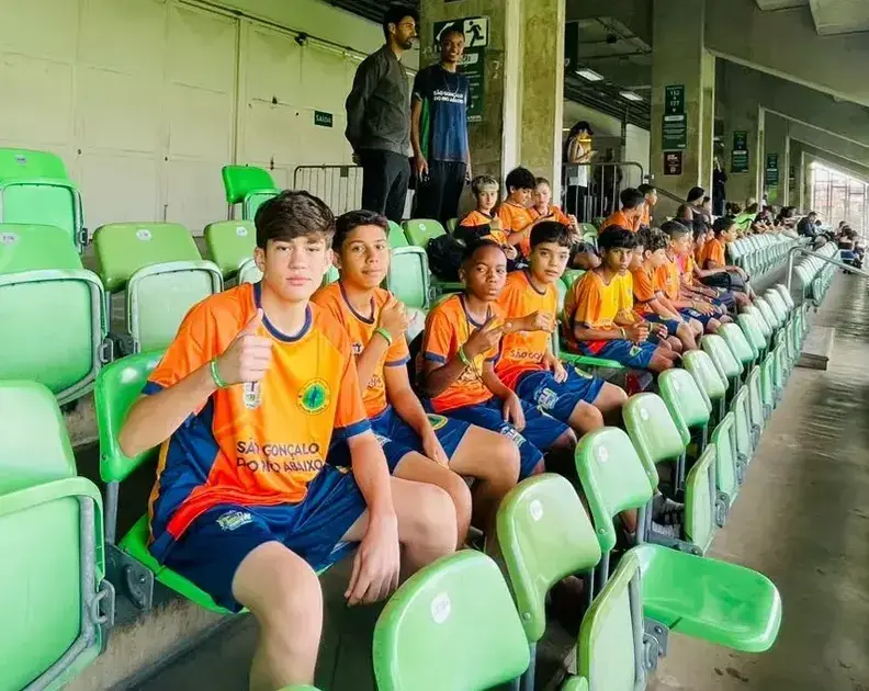 Alunos do projeto Bom de Bola, Bom de Escola brilham em evento no Independência Alunos do projeto Bom de Bola, Bom de Escola brilham em evento no Independência