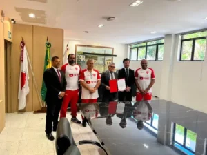 Câmara de Itabira entrega Moção de Aplausos à TV VEC pela cobertura do Valério
