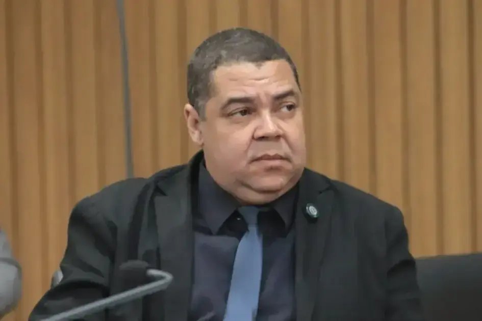 Câmara de Itabira rejeita proposta para limitar remanejamento orçamentário Câmara de Itabira rejeita proposta para limitar remanejamento orçamentário