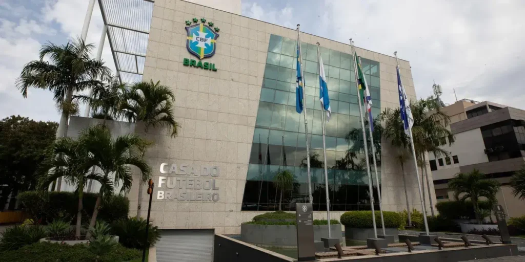 CBF e Clubes Definem Novas Regras para Competições Nacionais de Futebol CBF e Clubes Definem Novas Regras para Competições Nacionais de Futebol