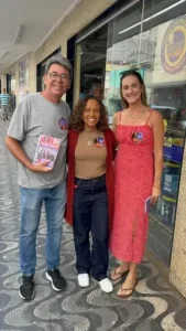 Deputada Ana Paula Siqueira realiza caminhada em João Monlevade