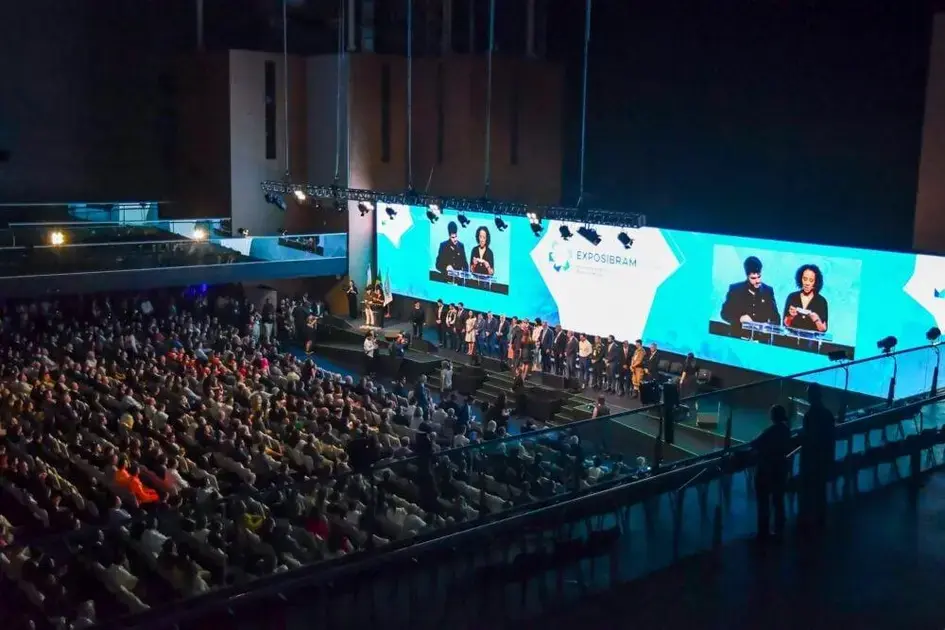 Exposibram 2026 debate geopolítica e minerais críticos no Brasil