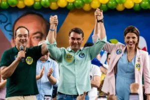 Flávio confirma Roscoe como seu candidato em Minas