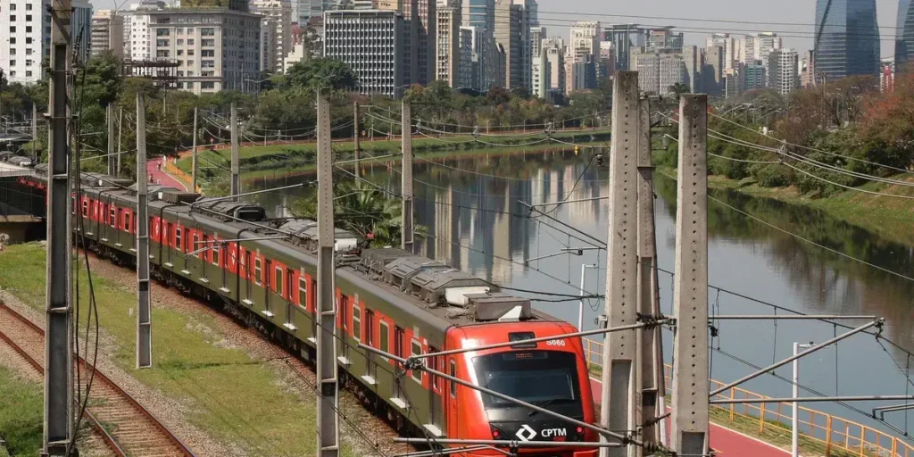 Greve na CPTM causa congestionamento de 2.125 km em São Paulo