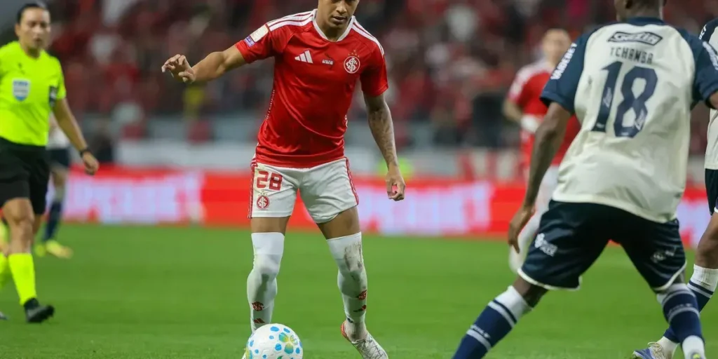 Internacional empata com Remo e deixa a zona de rebaixamento do Brasileirão Internacional empata com Remo e deixa a zona de rebaixamento do Brasileirão