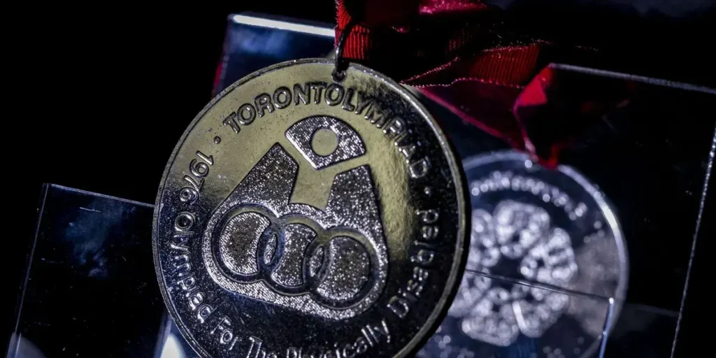 Legado da primeira medalha paralímpica do Brasil é celebrado por familiares