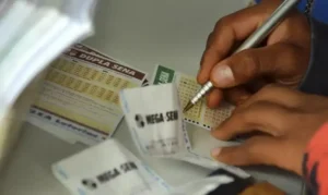 Mega-Sena acumula e próximo sorteio oferecerá prêmio de R$ 135 milhões