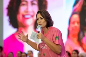 Michelle avalia possibilidade de retorno às eleições