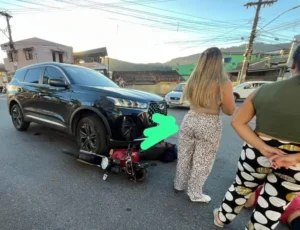 Motociclista se feriu em colisão com carro no bairro Esplanada da Estação, Itabira