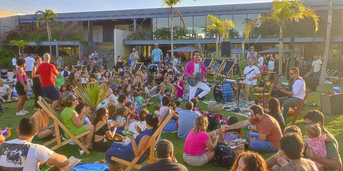 Museu do Pontal celebra 50 anos de arte popular e 5 anos na nova sede