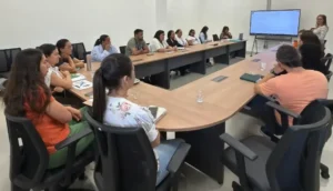 Parceria entre Saúde e Conselho Tutelar amplia proteção a crianças e adolescentes Parceria entre Saúde e Conselho Tutelar amplia proteção a crianças e adolescentes