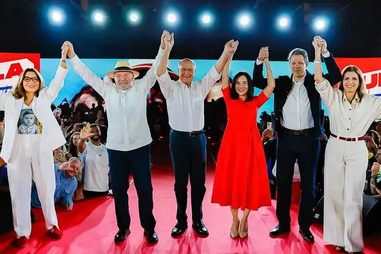 Petista debate desafios do 4º mandato com o Congresso Nacional