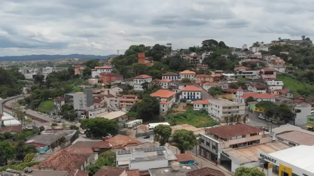 Previsão do Tempo: temperaturas amenas e chuvas isoladas em Minas Gerais