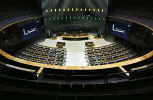 Raio-X das Urnas: Entenda o Perfil dos Candidatos a Deputado da Região