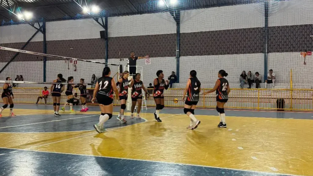 São Gonçalo do Rio Abaixo faz sua estreia na Copa Suco Natura de Vôlei