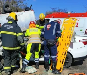 Tragédia na MGC-122: colisão resulta em morte de criança e feridos em Janaúba Tragédia na MGC-122: colisão resulta em morte de criança e feridos em Janaúba