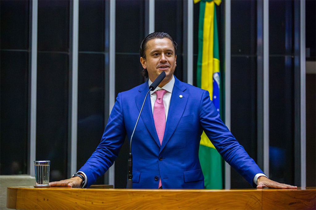 Ex-presidente do Cruzeiro, Sérgio Santos Rodrigues cumpre agenda no Vale do Aço nesta quinta-feira