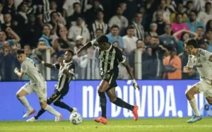 Atlético-MG luta por virada contra o Santos na Sul-Americana