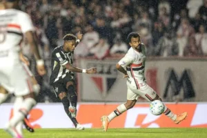 Atlético Mineiro encerra invencibilidade após derrota para o São Paulo