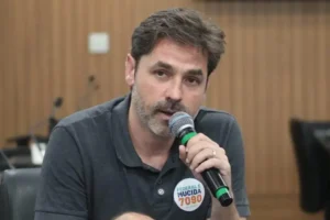 Bernardo Mucida lidera intenções de voto para deputado federal em Itabira Bernardo Mucida lidera intenções de voto para deputado federal em Itabira