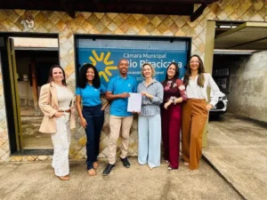 Câmara de Rio Piracicaba e OAB firmam parceria inovadora em educação