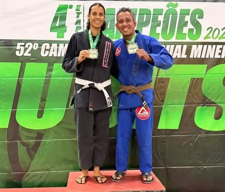 Dupla itabirana brilha no Campeonato Mineiro de Jiu-jítsu Dupla itabirana brilha no Campeonato Mineiro de Jiu-jítsu
