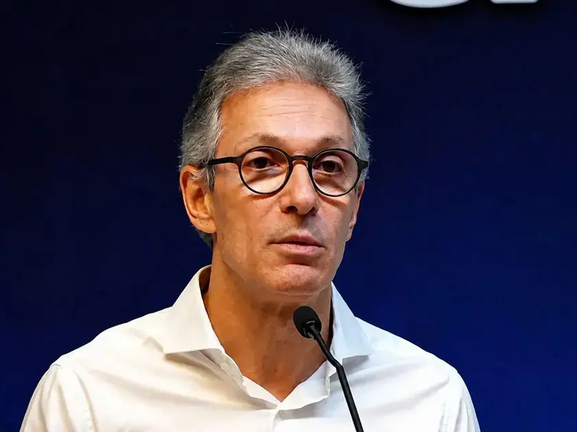 Fachin suspende decisões sobre a cúpula da PF de Mendonça e Dino Fachin suspende decisões sobre a cúpula da PF de Mendonça e Dino