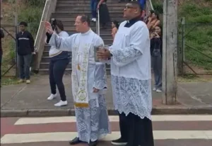 Feira da Providência reúne comunidade e cavaleiros no Santuário São Geraldo Majela