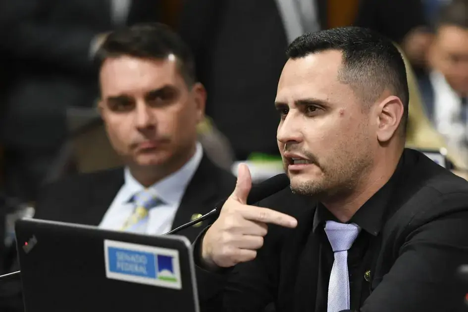 Flávio busca apoio de Cleitinho para um possível segundo turno Flávio busca apoio de Cleitinho para um possível segundo turno