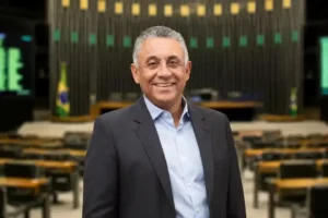 Gilmar Mendes retorna à Câmara dos Deputados: o que muda na política?