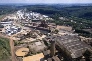 Guerra no Irã atrapalha município mineiro