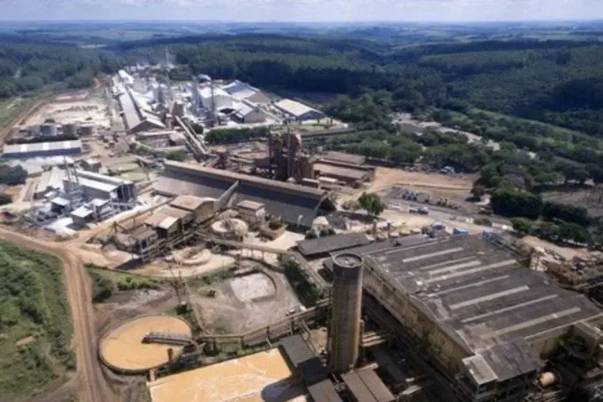 Guerra no Irã atrapalha município mineiro